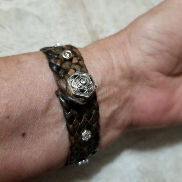 LEATHER 18/14K ANTIQUE DIAMOND SAPPHIRE BRACELET - Picture 2 of 11